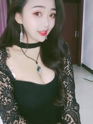 A post by @shadowbibi on TikTok caption: Is my necklace nice?Remember to leave me a message! #goddess # #prettygirl #sexy #beauty