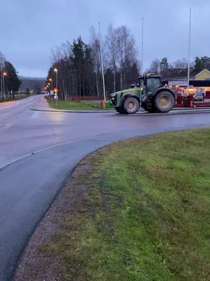 A post by @truckspotter_storfors on TikTok caption: #4u #truckspotter #sverige #trending #foryou #foryoupage #truckspotting #truck #rare