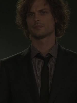 A post by @reidssluts on TikTok caption: he’s beautiful #matthewgraygubler #matthewgraygublerismyhusband #matthewgubler #criminalminds #fyp #foryou #zyxcba #spencerreid #drspencerreid