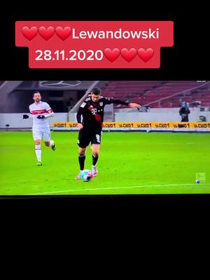 A post by @glclex on TikTok caption: 👌 #lewandowski #fcbayern #fyp #fürdich #fy #fussball #football