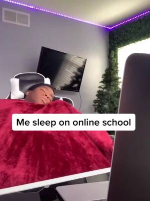 A post by @mood_spamm on TikTok caption: #fyp ##school #teen #collage Who be sleep Fr😳😂😂