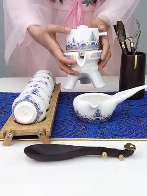 A post by @wonderlifehack8 on TikTok caption: #tea #teaset