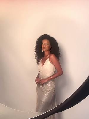 A post by @itslulit on TikTok caption: Goodmorning....come with me on my shoot🤎✨ #bts #photoshoot #curlyhair #fyp #OutfitChange