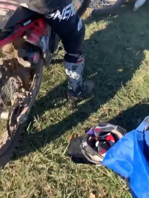 A post by @loganseemes on TikTok caption: 😂😂😂😂 Suzuki things #DontDropTheOhYeah #YearOnTikTok #HelloWinter #fyp #dirtbikes #moto #pissed #guy #omg #viral