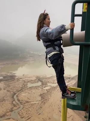 A post by @saleforcus on TikTok caption: #bungeejump #TimeWarpJump #foryou