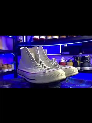 A post by @flg1213 on TikTok caption: converse#converse #BRIDGERTON #Christmas2020 #foryoupage #aj #clean #shoe #foryou #shoes #cleanshoe #kd13 #cleans #nike #fyp #cool #washing #converse