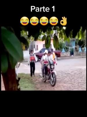 A post by @ere.erea3.2 on TikTok caption: jajajajja😂😂😂#fyoryou #paraguay #viral #parati #fyp #humor #zorroñaro #tiktokparaguay