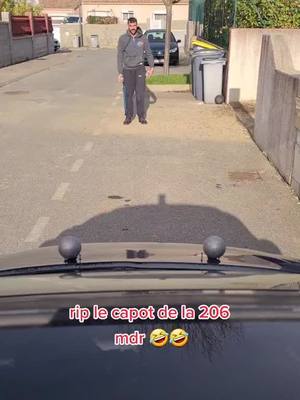 A post by @autorallyesport11 on TikTok caption: #pourtoi #humour #voiture