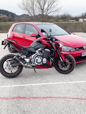 A post by @theo.z900 on TikTok caption: Kawasaki Z900 / Golf 7 GTI / Instagram : Théo.Z900 @leocrrz #kawasaki #z1000 #z900 #z800 #z750 #z650 #golf7 #golf7gti #wolsagen #7gti #pourtoi