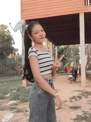 A post by @leaksingle31 on TikTok caption: កូនអ្នកកំពុងធំ ❤️លាញ់អត់💘😢