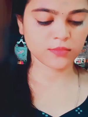 A post by @gomathi_offical28 on TikTok caption: #tiktoktreanding #tiktokindia #sankagirigirl