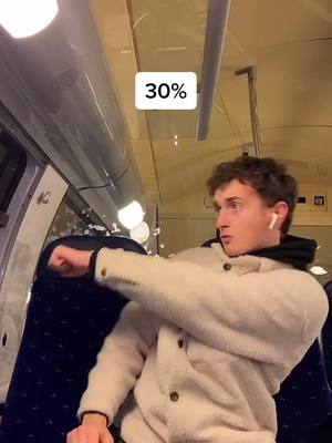 A post by @n.t.m_nico_theo_max on TikTok caption: Ptdrrrr qui a envie de voir à 100% ? 😭 #humour #pourtoi #foryou #fyp #viral #trend