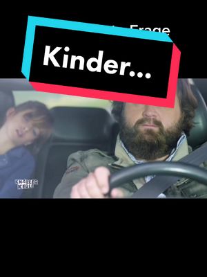 A post by @sketchhouse_ on TikTok caption: Bye Bye 😇👉Like und drücke das + für mehr #satire #knallerkerle #kinderliebe #kindererziehung #wannsindwirda #SkipPhase #quaraneval