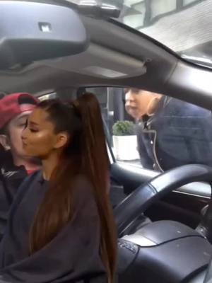 A post by @.arispovv on TikTok caption: Ari jamming and being unbothered🙃#arianagrande #arianator #hi @arianagrande