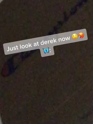 A post by @glizzygloblers on TikTok caption: ⚠️don’t stay if u don’t wanna simp⚠️(copy link for a reply from Derek✨)#follow #like #comment #derektrendz