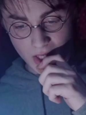 A post by @hufflepuff_edits_ on TikTok caption: First edit using video star #harrypotter #poa #harrypottertiktok #videostar #foryou #foryoupage