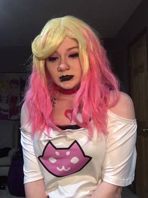 A post by @blackrosesmoothie on TikTok caption: angst. cause i said so. #roxylalonde #homestuck #roxylalondecosplay #homestuckcosplay #alphakids