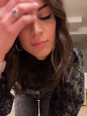 A post by @chiararavicini on TikTok caption: Rapido-lento👋