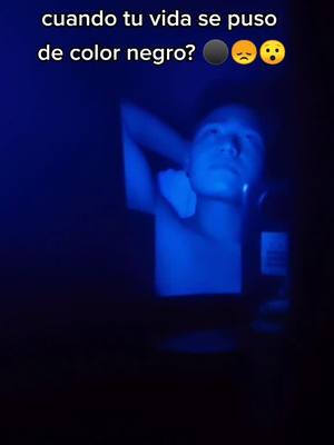 A post by @humbertoflores_oficial on TikTok caption: #colornegro #vida #triste