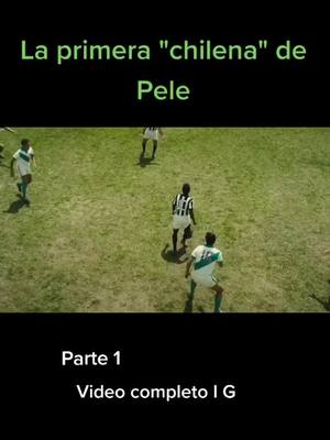 A post by @soccerworldmx on TikTok caption: La primera "chilena" de Pele  #br #pele #fyp #parati #viral #futbol #Soccer #movie #trending #orei