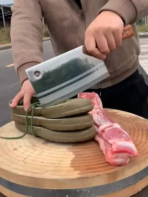 A post by @theknife88 on TikTok caption: #knife #kitchenknife #fyp