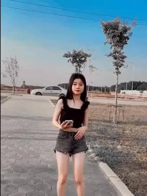 A post by @heasna185 on TikTok caption: #កាត់បញ្ចូលគ្នា ជាមួយ @oun_ne