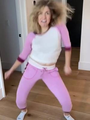 A post by @rebeccamaddiefltness on TikTok caption: Messy hair, don’t care #fyp #rebeccamaddiefitness #rebeccazamolo #zamfam #cousinlove #cousingoals #messyhair #messyhairdontcare #YasClean #zamfam