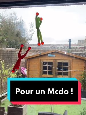 A post by @soxo5910 on TikTok caption: Tu coup qui est ce qui te paye un mcdo cette semaine ?😂