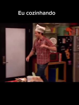 A post by @juliaba241 on TikTok caption: #foryou #paravocê #fy #icarly #spencer #cozinhandomal #memes #engraçado