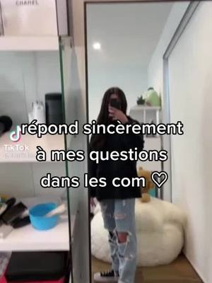 A post by @...fan_de_charli on TikTok caption: #devinelapersonne