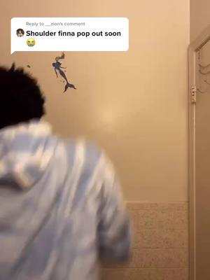 A post by @juicevp on TikTok caption: Reply to @__zion shoulder never pops 🥶😈 #fyp#joslide#trend#viral