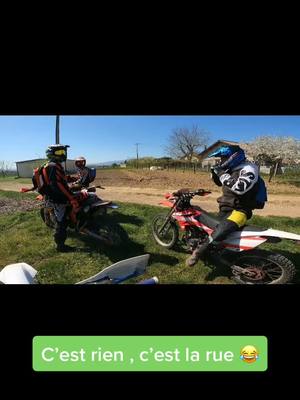 A post by @full.mx on TikTok caption: Petit regroupement des familles ✌️😉 #crossing_word #enduro #regroupements #funny #bikelife #fyp #pourtoi