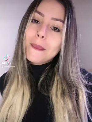 A post by @mayraleit on TikTok caption: 💇🏼‍♀️ #novovisu #boladefogo #fyp