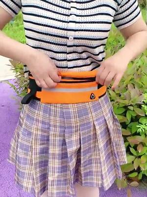 A post by @marry13893 on TikTok caption: #fyp #Waist bag #bioamallBring a pocket when you go out, which is very convenient for storing things