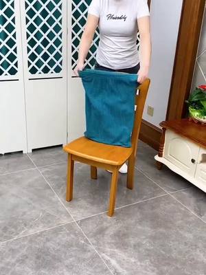 A post by @aniyajaden4 on TikTok caption: #chair #clean #life