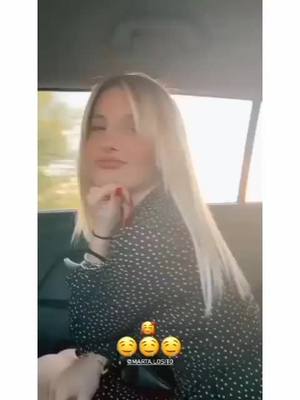 A post by @video.raridimarta on TikTok caption: Video raro di Marta🍀#perte #foryou #fyp #martalosito #videoraro #videoraromarta