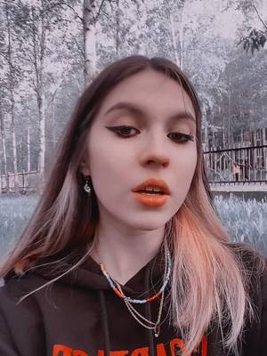 A post by @k_noymann on TikTok caption: дима снял за меня переходы потому что я не умею