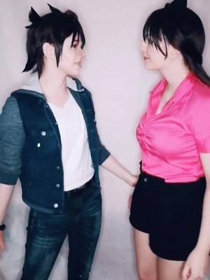 A post by @kyuu_uzumaki on TikTok caption: #highschoolmusical time~ @pandahimechan 💕 - #ran #ranmori #shinichikudo #shinichi #detektivconan #detectiveconan #cosplay #anime #shinichixran #fy