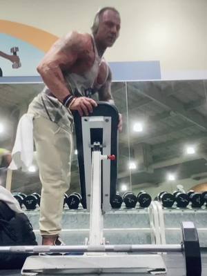 A post by @jason_salinas22 on TikTok caption: Spider 🕷 Curls!  #curls #foryou #viral #foryoupage   #workout #fit #fyp #mensfitness #bodybuilding