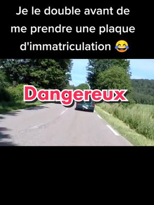 A post by @charly_pnt on TikTok caption: #motard #moto #humour #jura #39 #r1