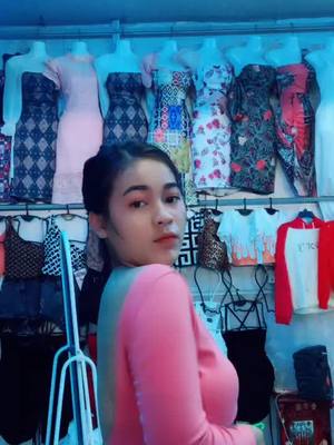 A post by @upich4 on TikTok caption: ស្រលាញ់អត់ សួបានចា💗🥰