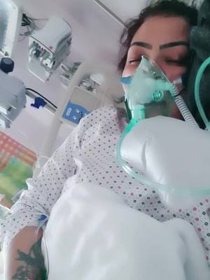 A post by @jessicarozario71 on TikTok caption: #prayforme #😭😭😭 #😢 #foryou #uae71#fyp#jessicarozariobollywood71#kuwait_tiktoker#5DegreesCooler#arab#crazyjessteam#tiktoklove805#viral#uk#grow