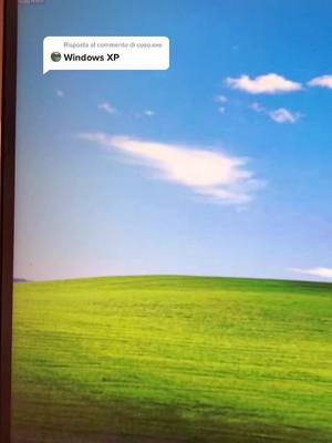 A post by @esperimentiwindows0 on TikTok caption: Rispondi a @coso.exe probabilmente farò un video rappresentativo migliore di Windows XP verrà una figata… (fine supporto Windows XP 8 aprile 2014)