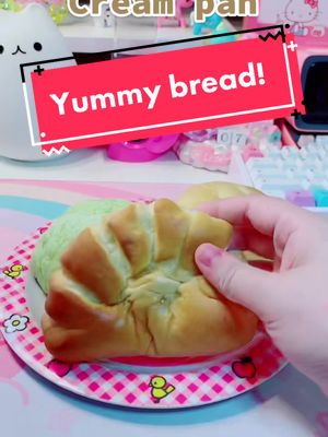 A post by @sparklehye on TikTok caption: These sweet pastries are my favorite thing to eat for breakfast! #cuteaesthetics#pinkaesthetic♡#pinksetupgirl#pinkdesksetup#asianbread#melonpan