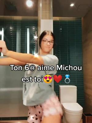 A post by @charlie_.fane on TikTok caption: Ps: nn😂💙💙#pourtoi👑💎