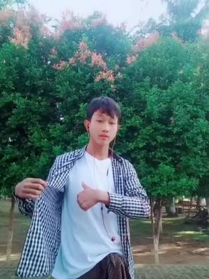 A post by @myolwinoo890 on TikTok caption: #အသဲပေးခဲ့ပါအုံး#fypပေါ်ရောက်စမ်း #foryou #fyp #foryoupages #အပြင်ထွက်လျှင်maskတပ်ပါ #myolwinoo890