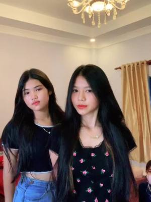 A post by @niitaata on TikTok caption: បទនិងគេរាំចឹងមែន 🤣