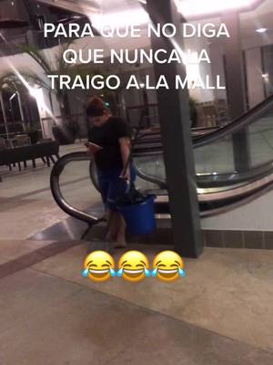 A post by @brito.marcos8 on TikTok caption: Para que no digan que nunca la traigo al Mall