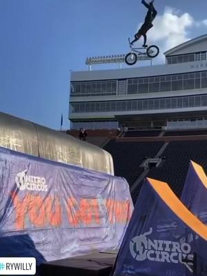 A post by @_b..m..x_ on TikTok caption: #bmx #rwilly     #NITROCIRCUS #fyp #bmx_is_best #fypシ゚ #hashtags (i have take this vidéo in the nitro circus account )(Instagram)