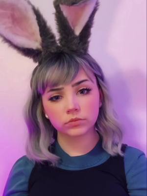 A post by @ojopal on TikTok caption: Reply to @taticosplays please appreciate the ears they were really fun to make 🐰🥕 #zootopia #judyhopps #nickwilde #zootopiacosplay